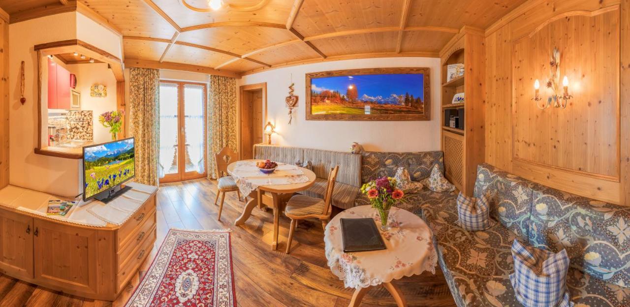 Апартаменты Feriendomizil St. Ulrich Крун Экстерьер фото